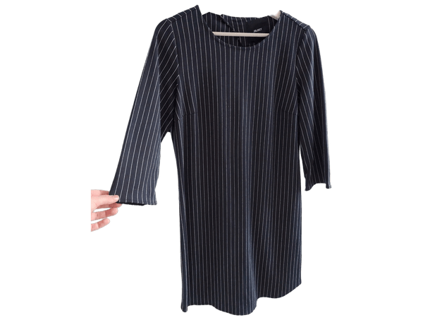 Object dress