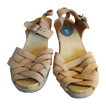 Moheda sandals