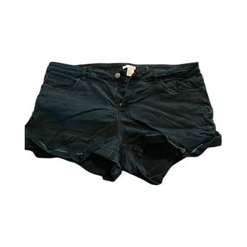 Tumma vihreä  farkkushortsit