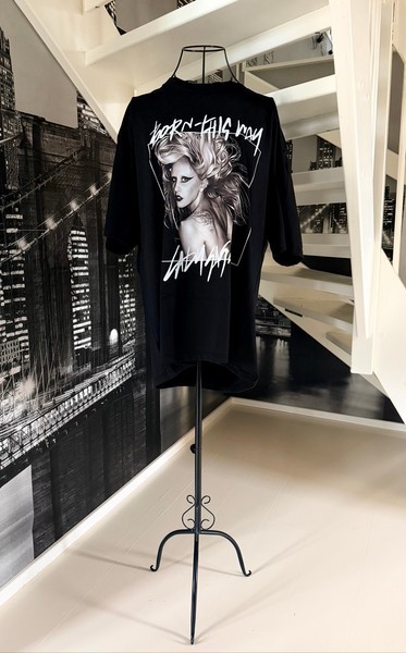 Musta oversized Lady Gaga t-paita