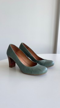 Green leather heels size 39