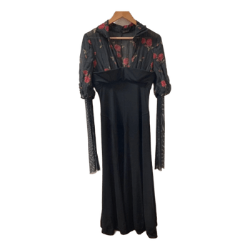 Robe longue noire à fleurs