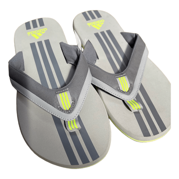 Adidas slepetes