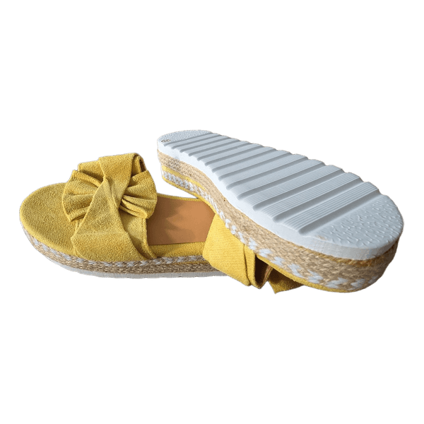 Keltaiset platform-sandaalit