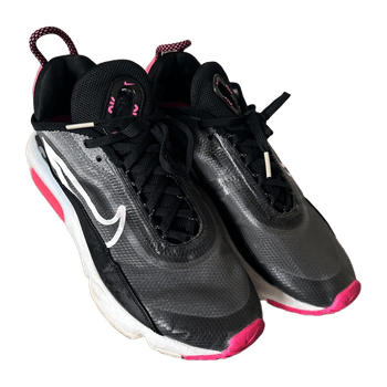 Nike air max sports shoes