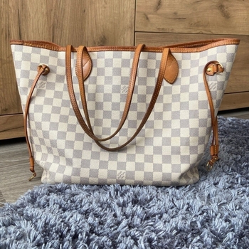 Louis vuitton bag