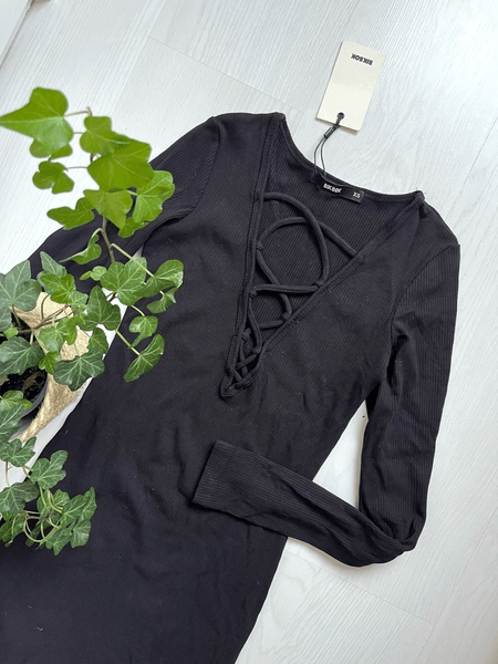 Musta nyöri mekko juhlamekko BikBok dress