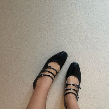 Carel heels