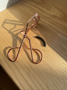 Rose gold Real Techniques eyelash curler