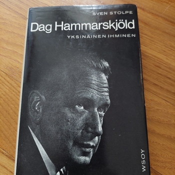 Sven Stolpe; Dag Hammarskjöld