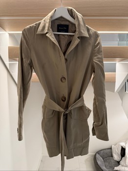 Massimo Dutti trenssitakki