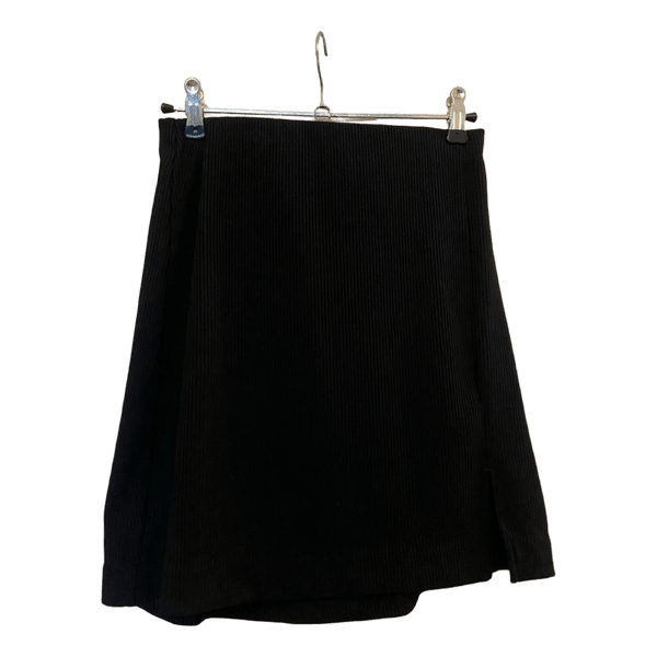 Black ribbed mini skirt