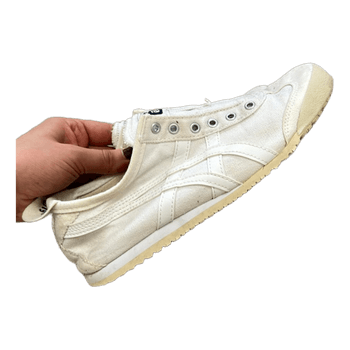 Valkoiset Onitsuka Tiger tennarit