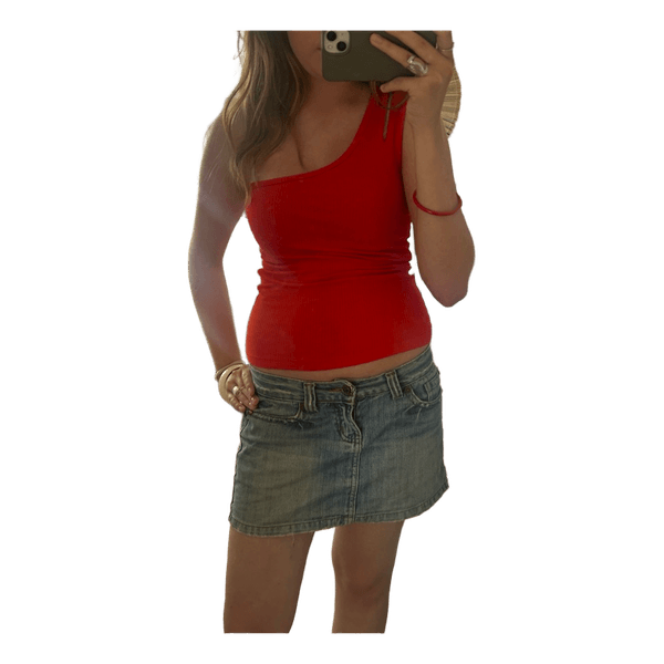 Red tank top med offshoulder