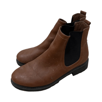 Ruskeat saappaat / nilkkurit