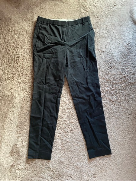 Black trousers