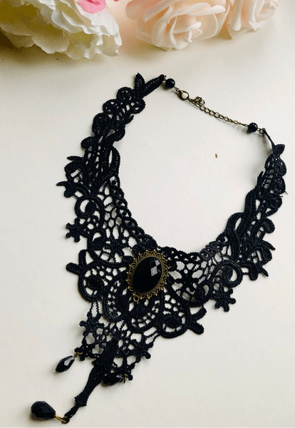 Mustat pitsikaulakoru choker UusiNew 