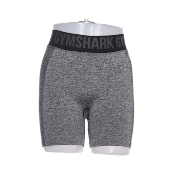 Harmaat Gymshark shortsit