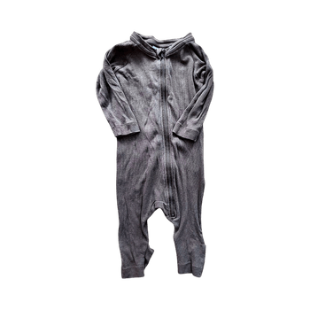 ruskea vauvan pyjama