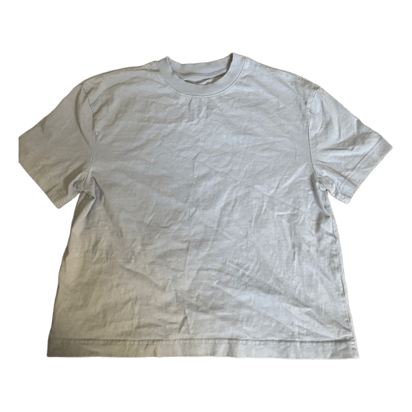 Lyseblå t-shirt