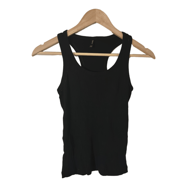 Black ribbed tank top