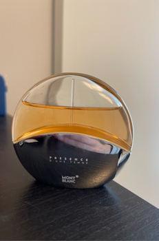 Presence d'une Femme Montblanc