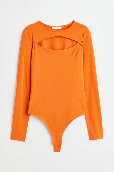 Cut-out string body