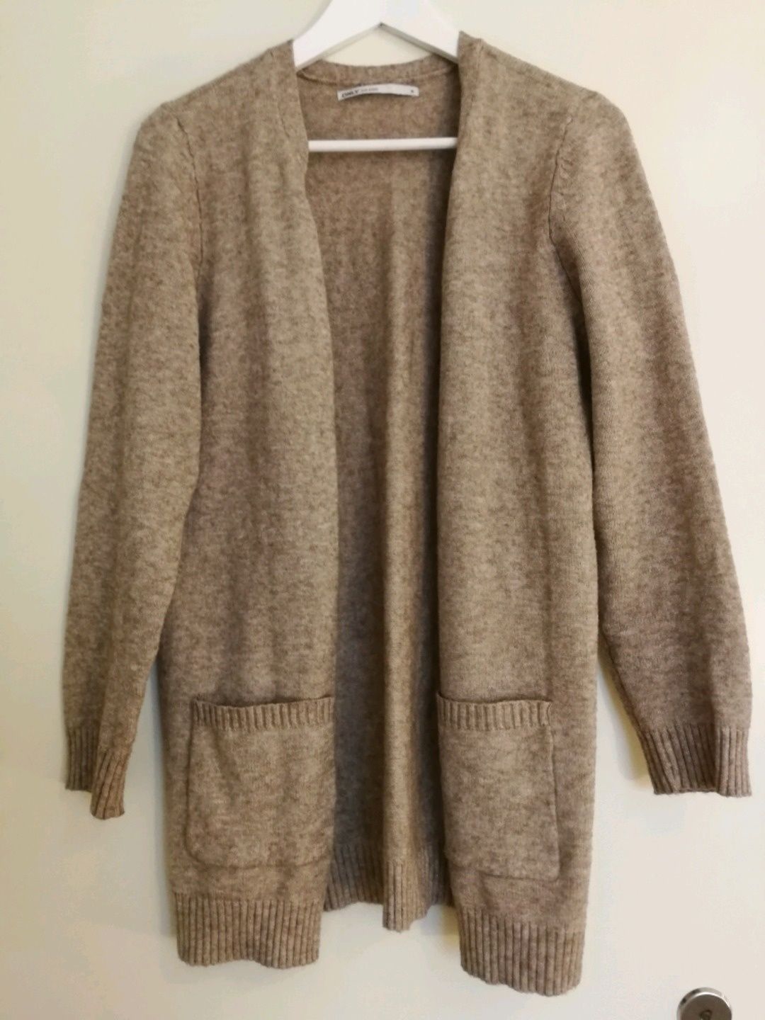 Neuletakki cardigan