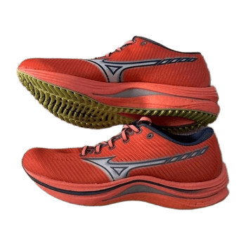 Mizuno sports shoes