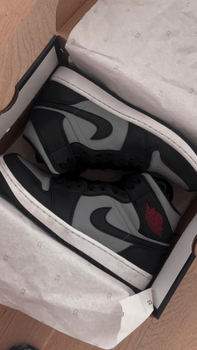 Air Jordan 1 Mid