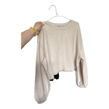 Beige cropped jumper