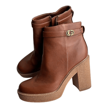New guess leather boots