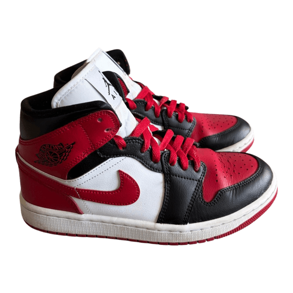 Nike Jordan 1 sneakers