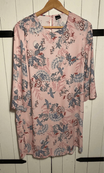 Gina Tricot mekko