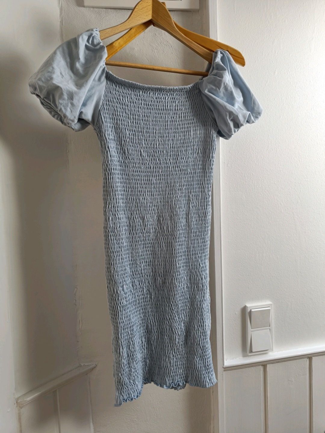Gina tricot dress