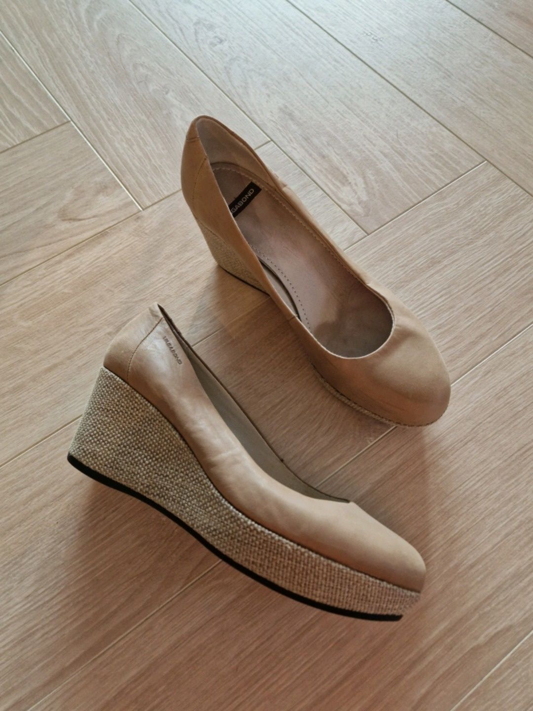 Vagabond heels