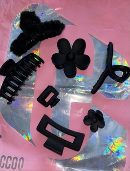 Juodų plaukų segtukų rinkiniai