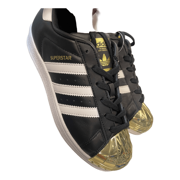 Juodi Adidas Superstar kedai