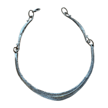 Silver colored necklace/halsband/kaulakoru
