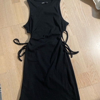Cropp dress