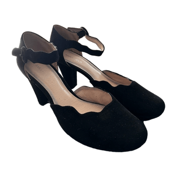 Anna field heels