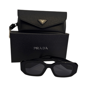 Prada aurinkolasit