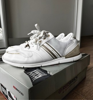 White Tommy Hilfiger sneakers