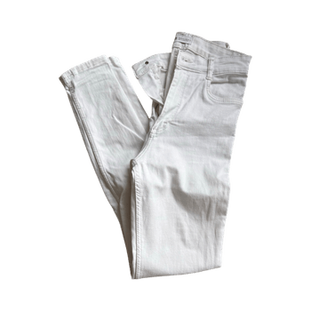 White skinny jeans