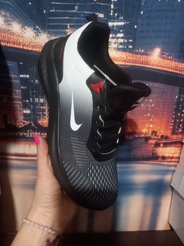 Nike bėgimo bateliai