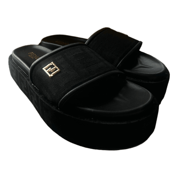 Fendi mustat platform sandaalit
