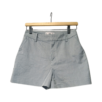 raidalliset shortsit