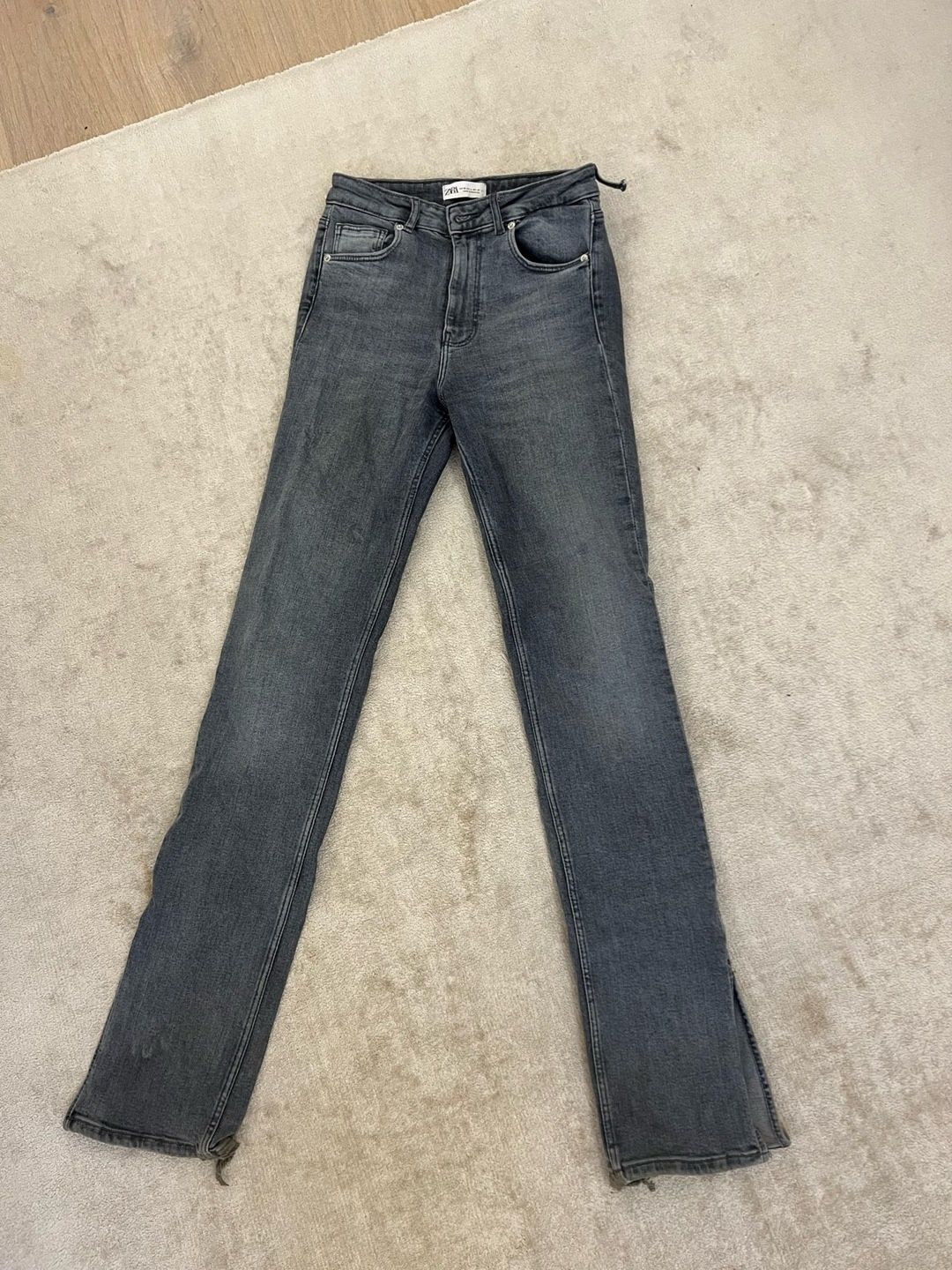 Zara/kaupan päälle jeans