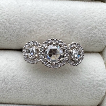 Valkokultainen 14k moissaniittisormus yht. 1,3ct koko 18,25