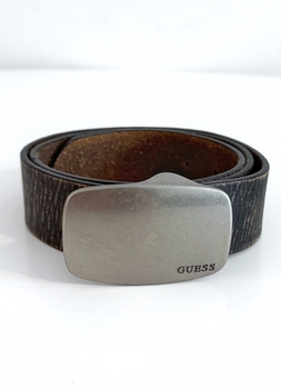Belt leather Guess. Size 32